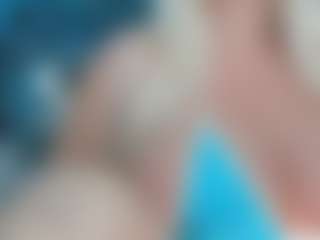 adrianna777's Live Sex Cam Show