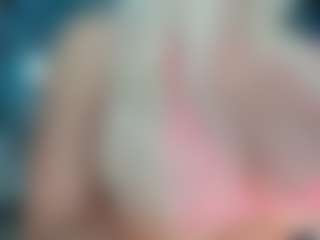 adrianna777's Live Sex Cam Show
