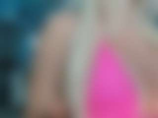 adrianna777's Live Sex Cam Show