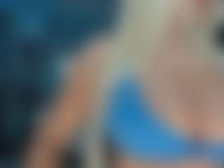 adrianna777's Live Sex Cam Show