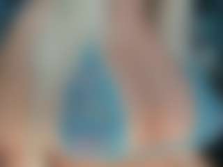 adrianna777's Live Sex Cam Show