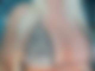adrianna777's Live Sex Cam Show