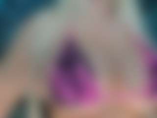 adrianna777's Live Sex Cam Show