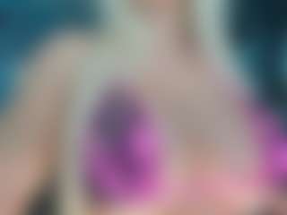 adrianna777's Live Sex Cam Show
