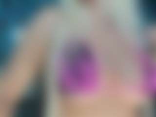 adrianna777's Live Sex Cam Show