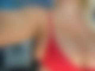 adrianna777's Live Sex Cam Show