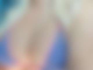 adrianna777's Live Sex Cam Show