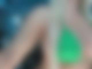 adrianna777's Live Sex Cam Show