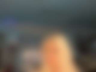 adrianna777's Live Sex Cam Show
