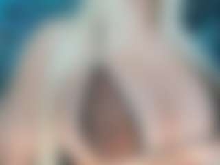 adrianna777's Live Sex Cam Show