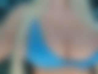 adrianna777's Live Sex Cam Show