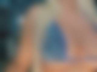 adrianna777's Live Sex Cam Show