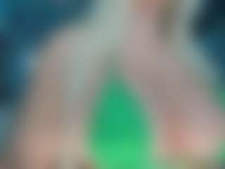 adrianna777's Live Sex Cam Show