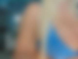adrianna777's Live Sex Cam Show