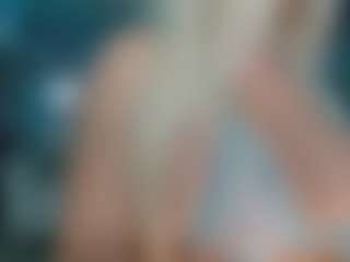 adrianna777's Live Sex Cam Show