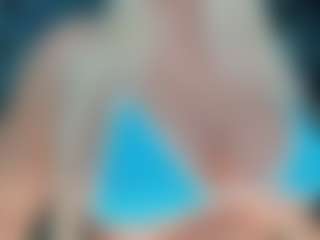 adrianna777's Live Sex Cam Show
