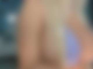 adrianna777's Live Sex Cam Show
