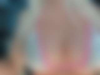 adrianna777's Live Sex Cam Show