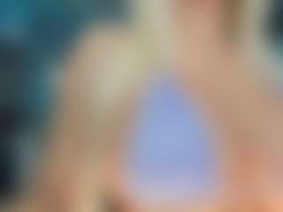 adrianna777's Live Sex Cam Show