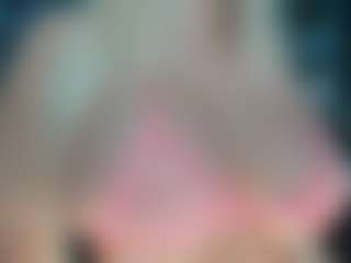 adrianna777's Live Sex Cam Show