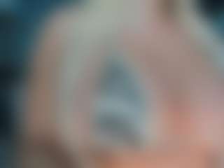 adrianna777's Live Sex Cam Show