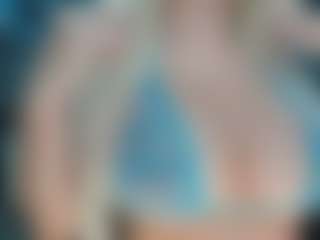 adrianna777's Live Sex Cam Show