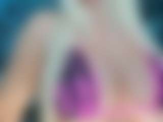 adrianna777's Live Sex Cam Show
