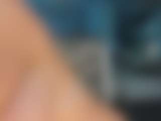 adrianna777's Live Sex Cam Show