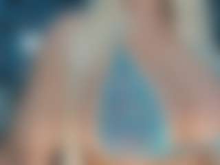 adrianna777's Live Sex Cam Show