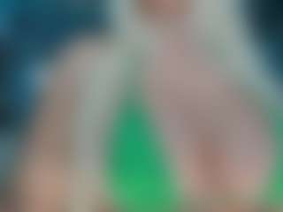 adrianna777's Live Sex Cam Show