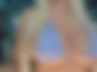 adrianna777's Live Sex Cam Show