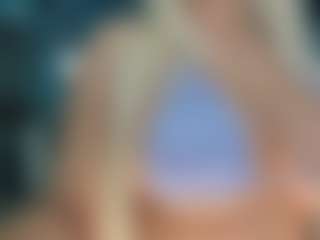 adrianna777's Live Sex Cam Show