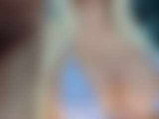adrianna777's Live Sex Cam Show