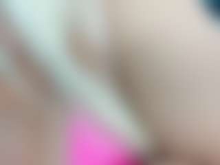 adrianna777's Live Sex Cam Show