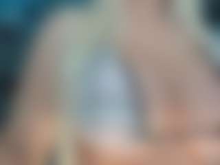 adrianna777's Live Sex Cam Show