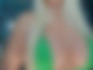 adrianna777's Live Sex Cam Show