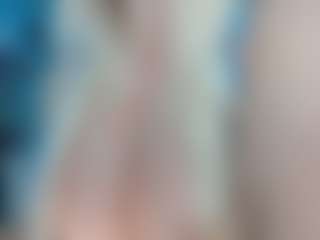 adrianna777's Live Sex Cam Show