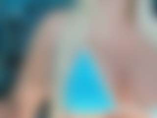 adrianna777's Live Sex Cam Show