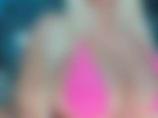 adrianna777's Live Sex Cam Show
