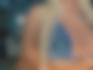 adrianna777's Live Sex Cam Show