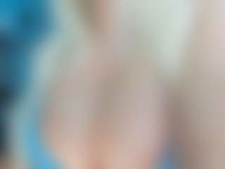 adrianna777's Live Sex Cam Show