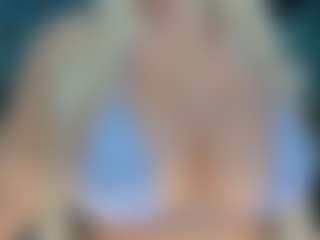 adrianna777's Live Sex Cam Show