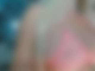 adrianna777's Live Sex Cam Show