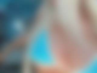 adrianna777's Live Sex Cam Show