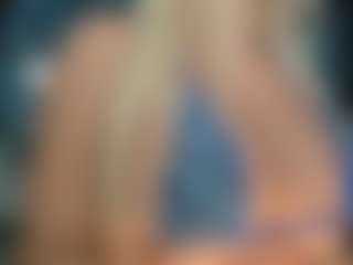 Live cam show with adrianna777 - College Mature on chickslive.net