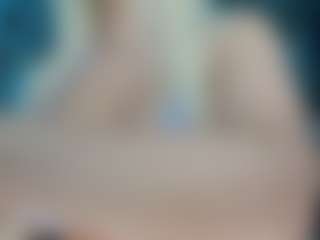 adrianna777's Live Sex Cam Show