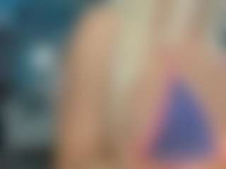 adrianna777's Live Sex Cam Show