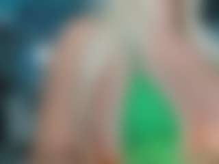 adrianna777's Live Sex Cam Show
