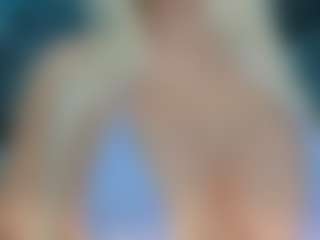 adrianna777's Live Sex Cam Show