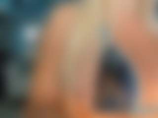adrianna777's Live Sex Cam Show